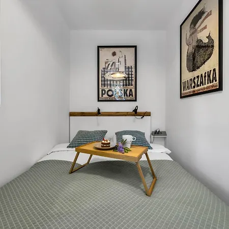 Apartament Downtown - Trams&bus Nearby - By Rentujemy Warszawa