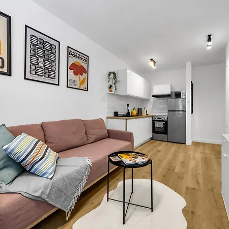 Downtown - Trams&bus Nearby - By Rentujemy * Varsovie