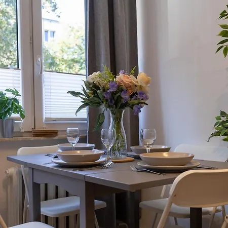 Downtown - Trams&bus Nearby - By Rentujemy * Varsovie