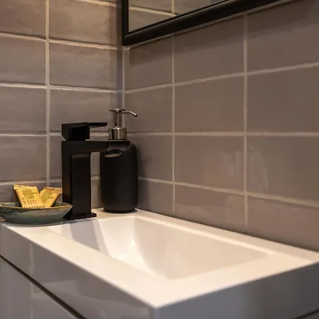 Appartement Downtown - Trams&bus Nearby - By Rentujemy *