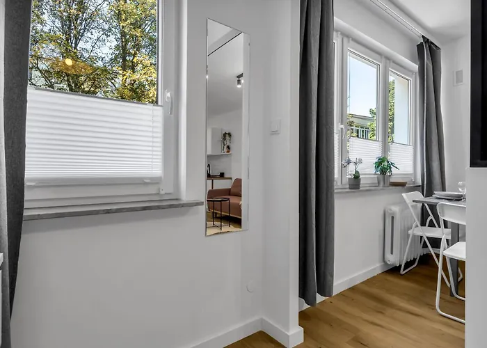 Downtown - Trams&bus Nearby - By Rentujemy Apartment Warsaw