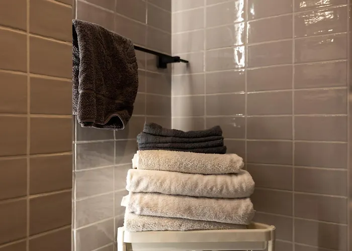 Apartment Downtown - Trams&bus Nearby - By Rentujemy *